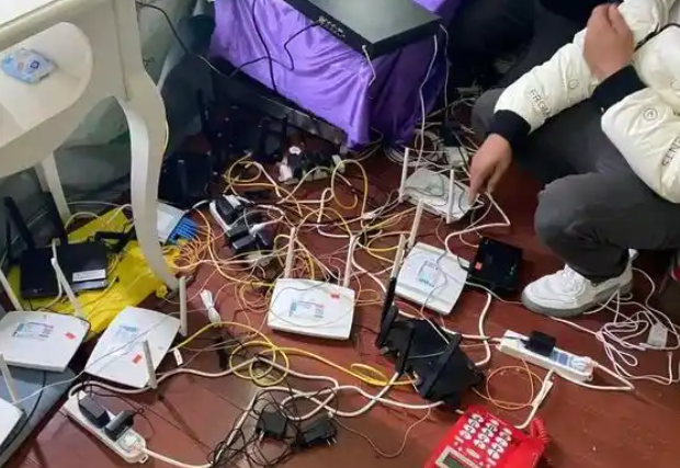 提醒学生享受假日乐趣筑牢网络安全防线