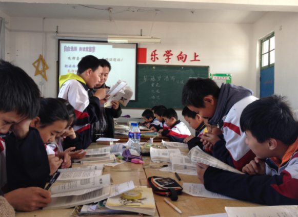 学生从起步中年级开端“主动使用”高年