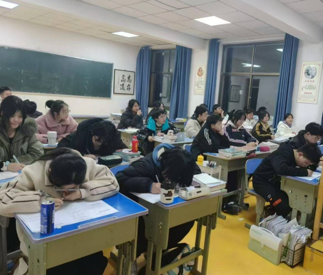 将学生睡觉情况归入学生健康监测和教育质量点评监测