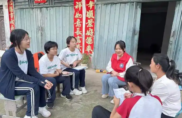 从常识传授到心灵陪同一堂堂生动的课程一次次温暖的互动 从常识传授到心灵陪同一堂堂生动的课程一次次温暖的互动