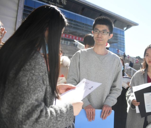 青年学子自觉将个人寻求融入式现代化建造的巨大实践 青年学子自觉将个人寻求融入式现代化建造的巨大实践