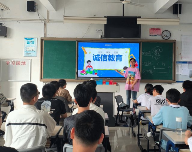 多方协作为学生供给丰富的科学教育资源供给更多的科学实践时机