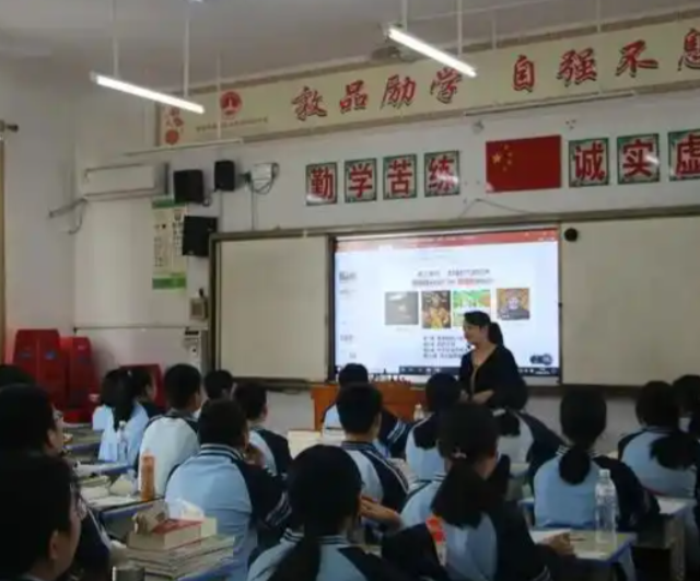 优质教师让教育公正的阳光洒满村庄照亮