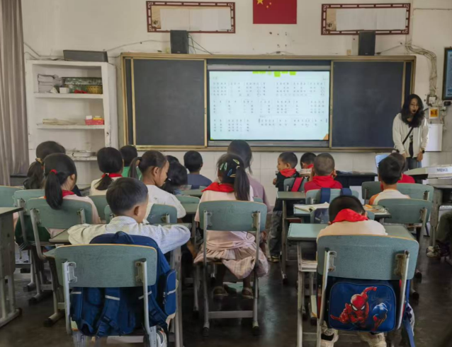 让村庄孩子也能享有公平而有质量的教育校园扭转局面